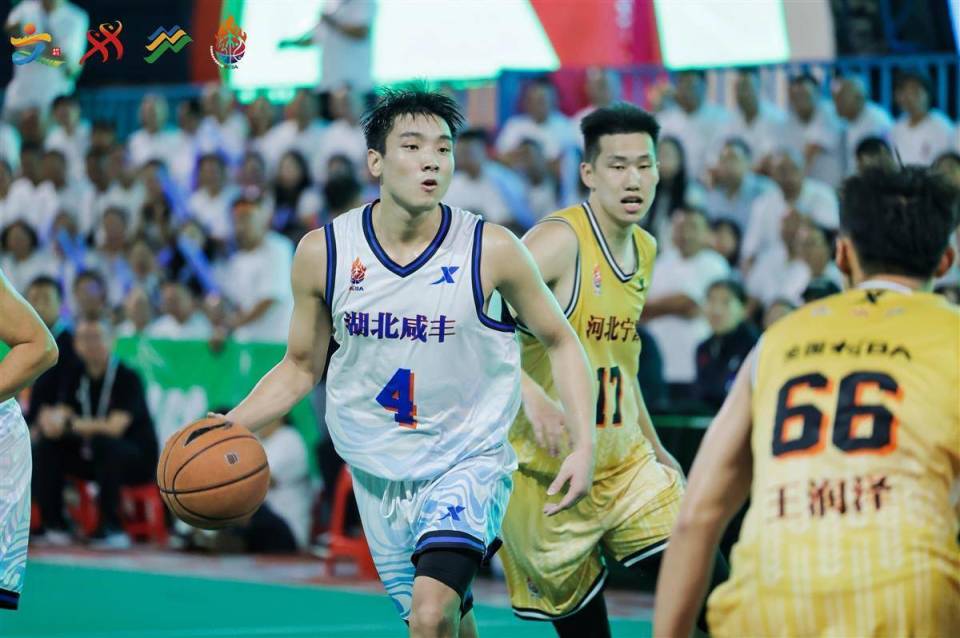 大地流彩, 咸丰队打出, 余名农民选 大地流彩, 咸丰队打出, 余名农民选